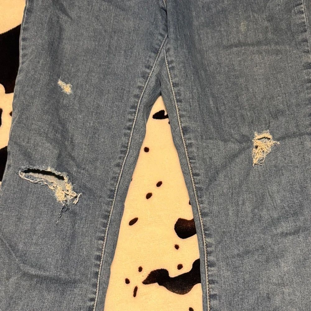 Vans Classic Blue Straight Leg Ripped Jeans - Picture 3 of 4